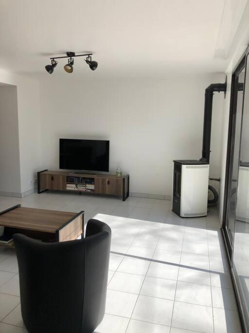Chez Sophie Et Gege. Maison De Ville, Deux Chambres, De Plain-Pied Figeac Ngoại thất bức ảnh